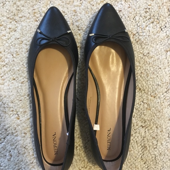 black pointed toe flats size 11